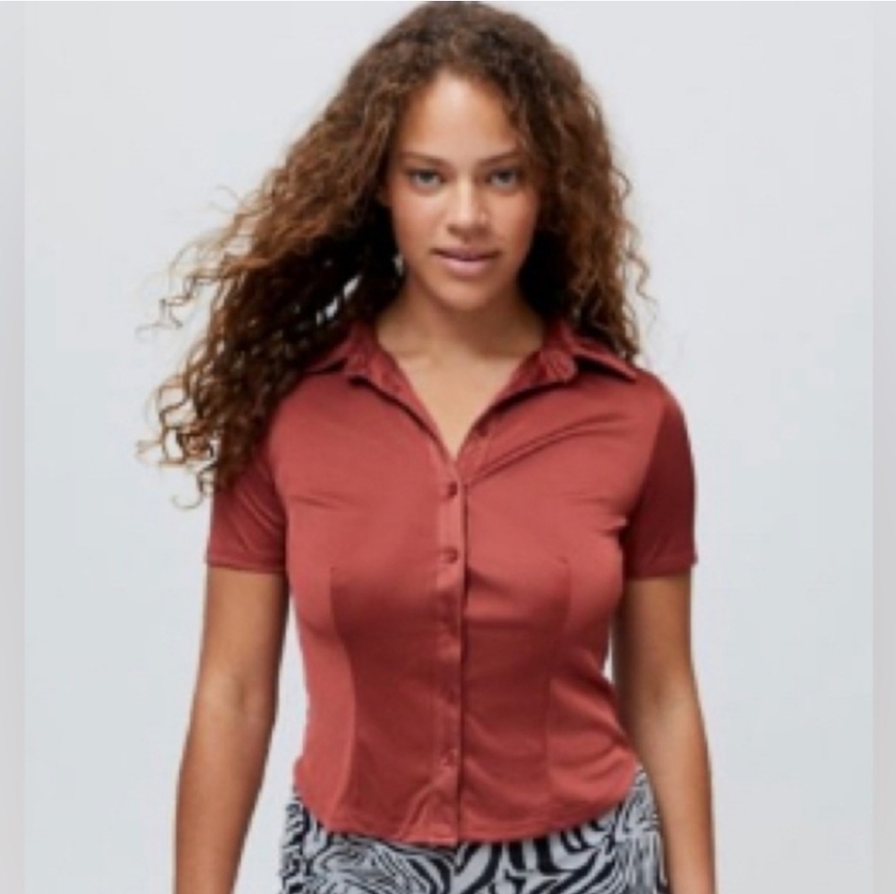 Urban Outfitters Orange Fitted Short Sleeve Button Down Women's Medium